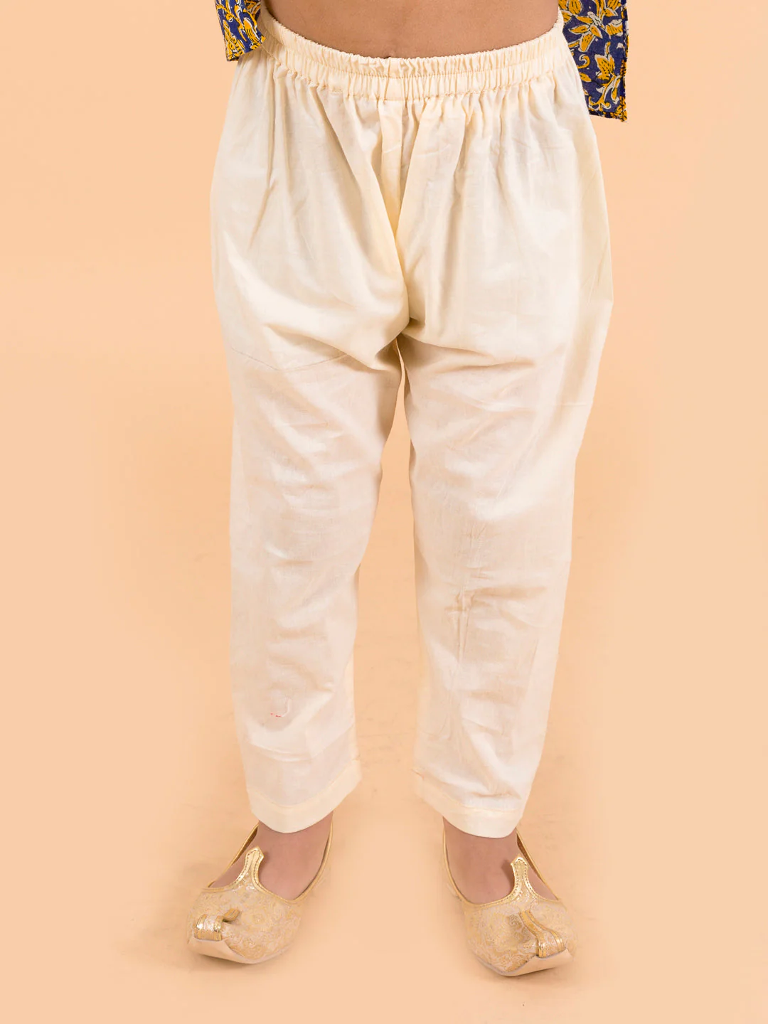 Boys Navy Blue Floral Printed Pure Cotton Kurta with Trousers & With Dupatta (Kp-Navyjaal) - Image 5