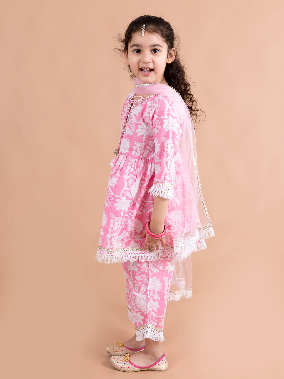 Pspeaches Girls Pink Printed Gotta Patti Pure Cotton Kurta with Palazzos & With Dupatta (Ks-Pinkjaal) - Image 3